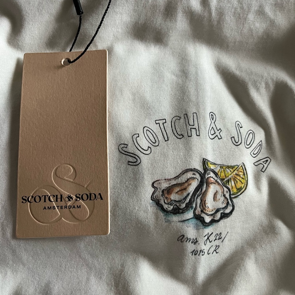 NWT Scotch & Soda Short-Sleeve Star White Oyster Lobster Graphic Tee M